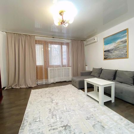 Comfortable Apartment, Samal 2 Almaty Luaran gambar