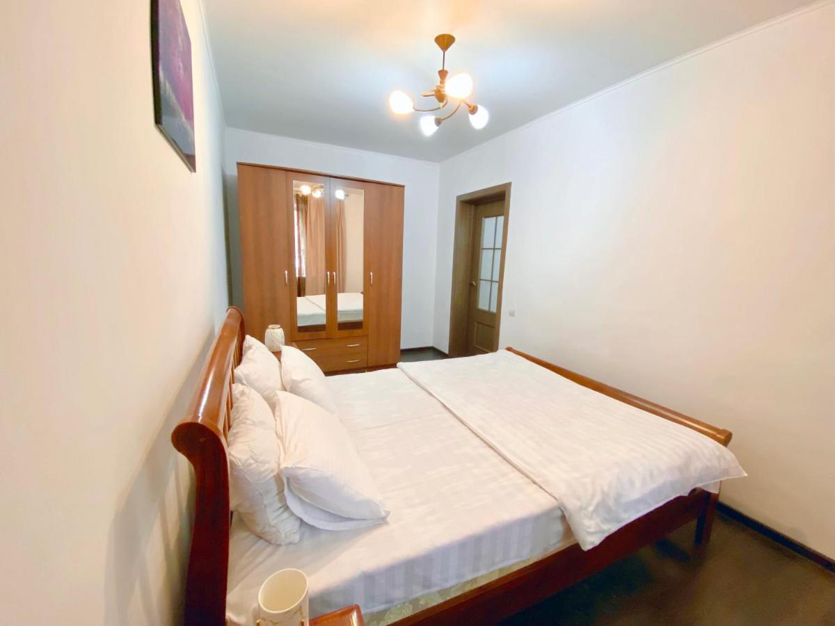 Comfortable Apartment, Samal 2 Almaty Luaran gambar