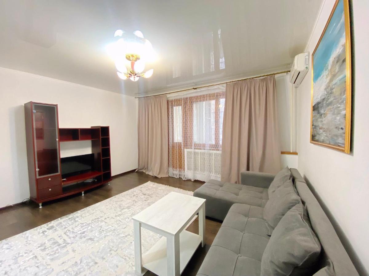 Comfortable Apartment, Samal 2 Almaty Luaran gambar